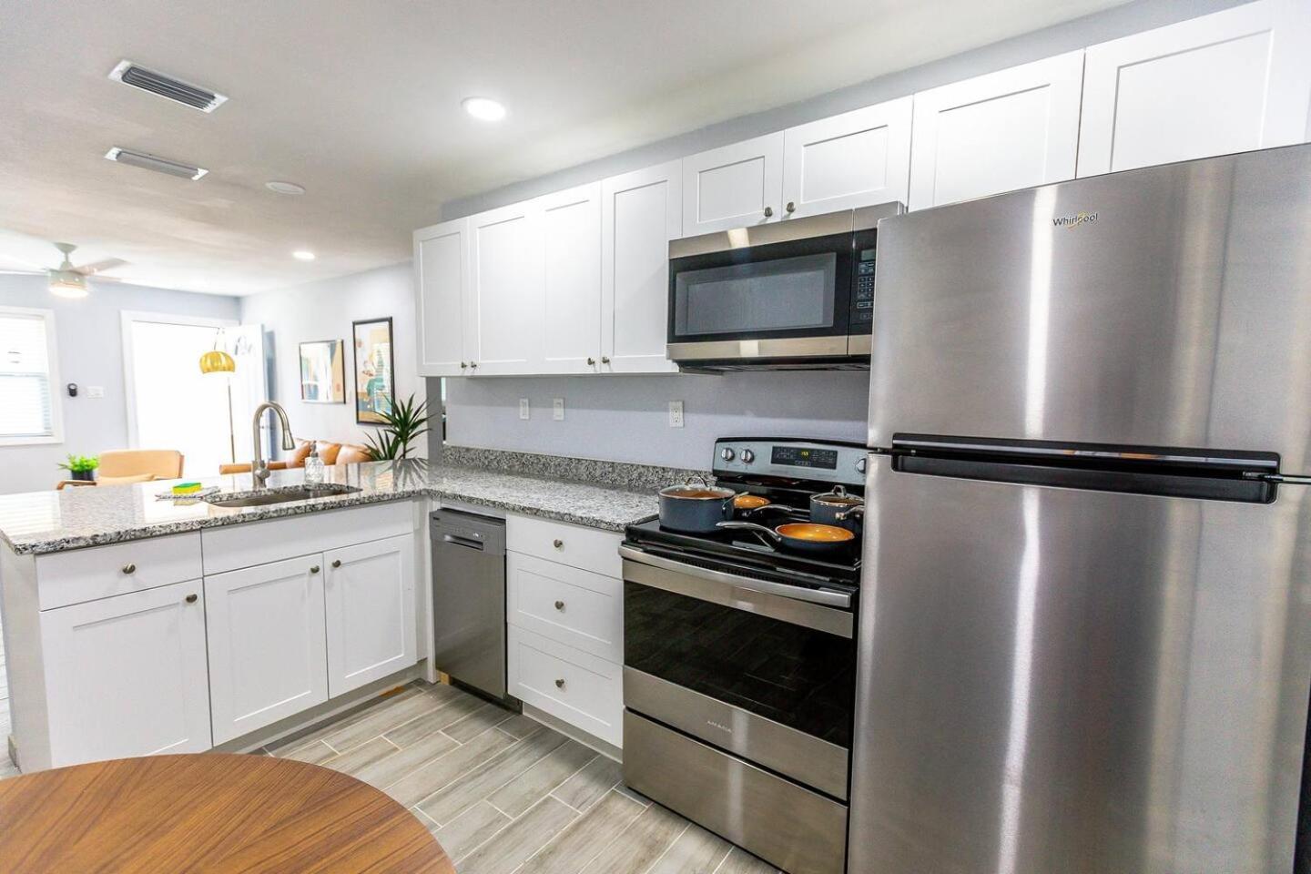 Trendy Home By Jet Skis, Parks & Art Hotspots Sarasota Luaran gambar