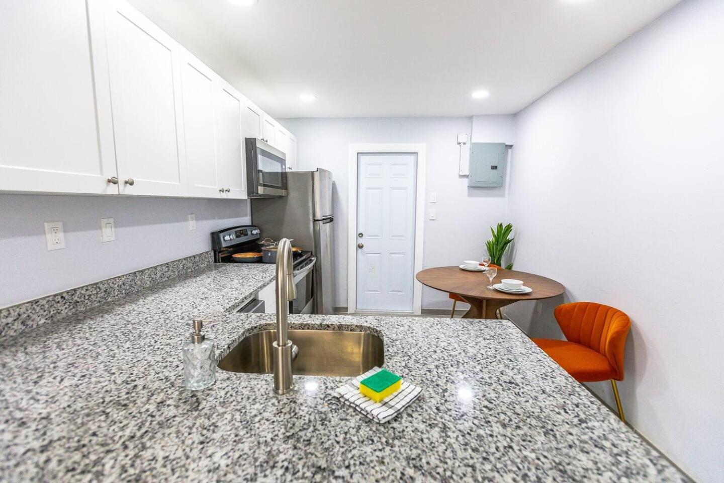 Trendy Home By Jet Skis, Parks & Art Hotspots Sarasota Luaran gambar